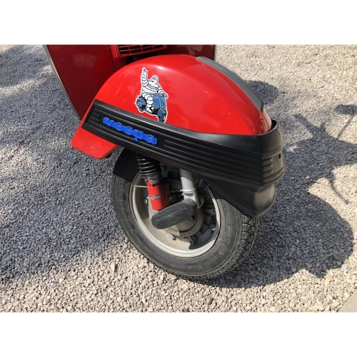 Protezione Paraurti spoiler nero in polipropilene per parafango anteriore VESPA 80 125 150 200 PX PE Arcobaleno