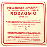 Roter Aufkleber mit Einfahrregeln für VESPA 3-Gang 5 % Gemisch – 147 x 144 mm.