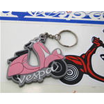 Portachiavi a forma di VESPA FARO BASSO colore rosa in silicone