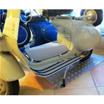 SERBATOIO TANICA BENZINA SUPPLEMENTARE 6 LITRI  PER TUNNEL CENTRALE VESPA 125 150 FARO BASSO VM VN V30 V15 VB1T. MANIFATTURA ITALIANA