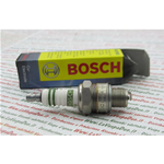 Candela BOSCH WR08AC schermata anti interferenze con nucleo in rame e resistenza antidisturbo equivalente NGK  BR9HS passo corto per VESPA 50 80 90 125 150
