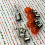 KIT MIT 8 12-VOLT-VORDER- UND RÜCKGLÜHBIRNEN FÜR VESPA PX 80 125 150 200 UND ARCOBALENO VON 1978 BIS 1999, KOMPLETT MIT ORANGEN BLINKERGLÜHBIRNEN