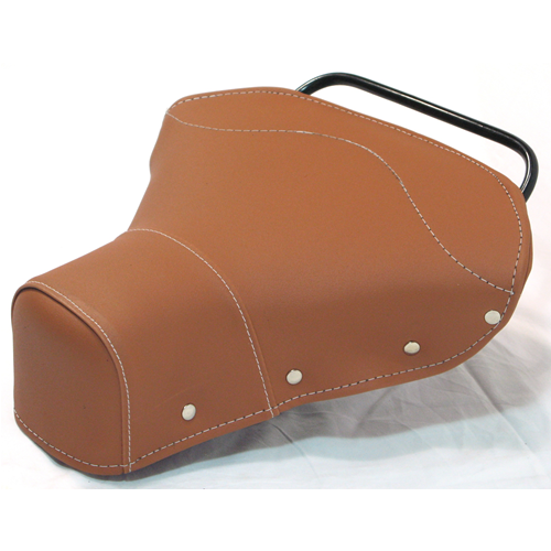Short front triangular saddle in brown leather with studs for VESPA 125 150 PX SPRINT GL GTR TS VBB VBA VNB VNA
