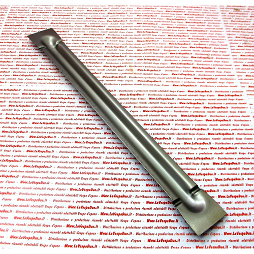 Rear cross member footboard reinforcement for VESPA 125 150 160 180 200 VNB VBB SPRINT SUPER TS SS RALLY GL GT VBA from 1960 to 1970