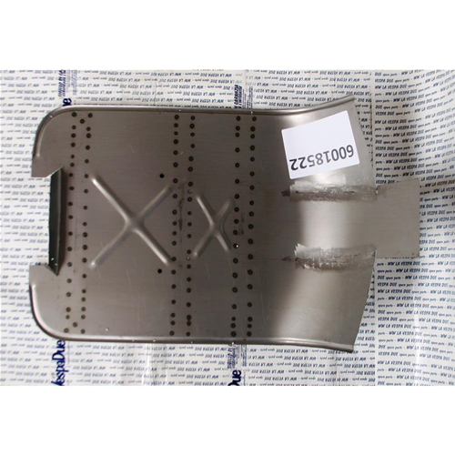 Pedana con parte di scudo per VESPA 125 150 VNB2T VNB3T VNB4T VNB5T VNB6T VBB2T  dal 1961 al 1965