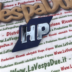 Targhetta scritta HP in plastica BLU ABS per bauletto VESPA 50 FL FL2 HP r.o. 259394