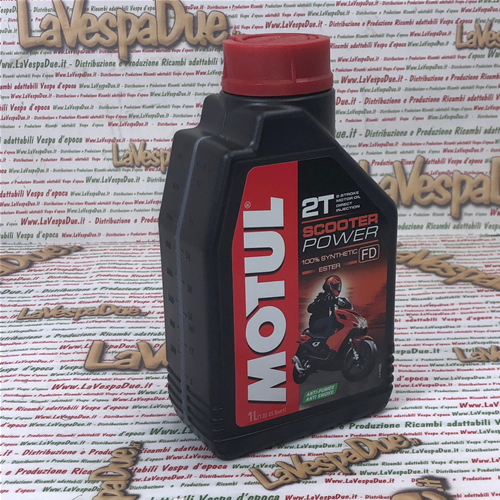 Olio miscela MOTUL SCOOTER POWER 2T 100% sintetico ESTERE competizione per  miscela VESPA SCOOTER 2 tempi Lubrificante per motori 2 tempi ad elevate  prestazioni