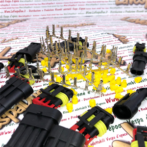 Jeu de 9 connecteurs électriques SUPERSEAL à 2, 3 et 4 broches complets avec connecteurs et caoutchoucs pour VESPA APE LAMBRETTA diverses applications modifications du système électrique