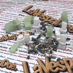 Jeu de 4 supports de connecteurs électriques type 090 à 2, 3, 4 et 6 broches complets avec connecteurs et caoutchoucs pour VESPA APE LAMBRETTA diverses applications modifications du système électrique