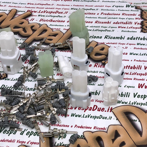 Jeu de 4 supports de connecteurs électriques type 090 à 2, 3, 4 et 6 broches complets avec connecteurs et caoutchoucs pour VESPA APE LAMBRETTA diverses applications modifications du système électrique
