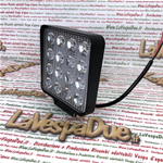 Foco adicional cuadrado universal IP67 10/30 V voltios 48 W con 16 LED color 6000 k con lente de policarbonato para aplicaciones en pantallas y arcos