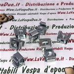 Kit 8 pz Dadi in gabbia per fissaggio montaggio Frecce per VESPA PK 50 125 XL S