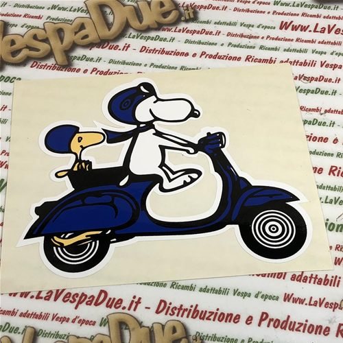 Blauer Aufkleber „SNOOPY IN VESPA für VESPA APE LAMBRETTA etc.