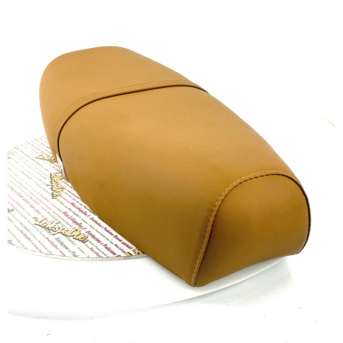 Sillín largo ECONÓMICO de cuero marrón VESPA PX 80 125 150 200 con estructura de plástico