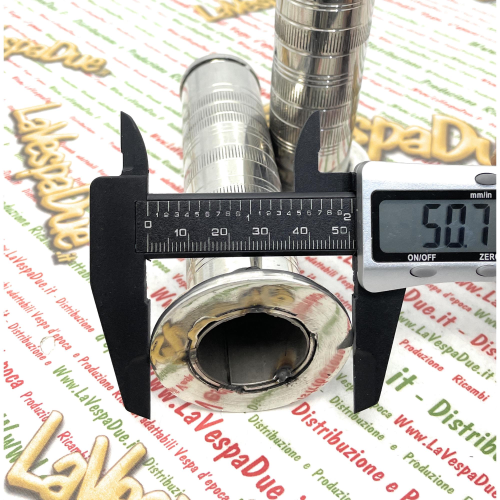 Paire de poignées en acier VESPA Harley Motoguzzi Honda diamètre réglable de 22 à 27 mm