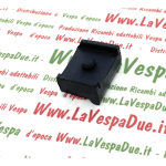 Gommino staffa fissaggio serbatoio per VESPA 125 150 V1T V15T V30T V33T VM1 VM2 VN1 VN2 150 VL1 VL2 VL3 VB1 VGL1T r.o. 013821