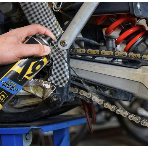 BARDAHL K9 Spray OFF-ROAD-MOTORRADKETTEN-Schmiermittel zum Schutz und Schmieren aller Arten von Ketten 400 ml Packung VESPA APE LAMBRETTA FIAT ALFA ROMEO LANCIA