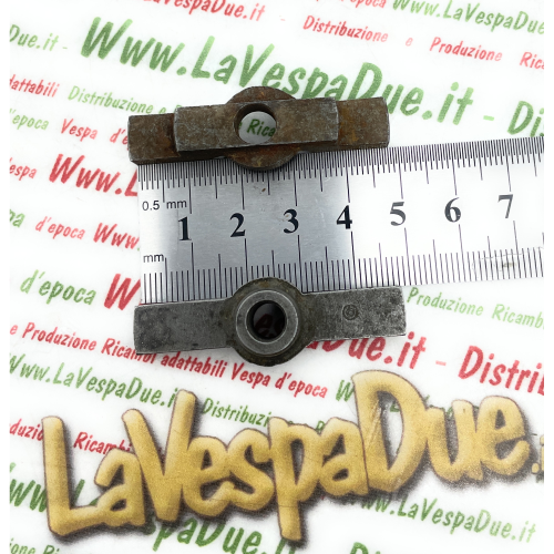 Gearbox cross in two surmountable pieces for VESPA 125 V12T V13T 1950 from the V19M to V20M engine, cross with thread composed of two interlocking parts, warehouse stock