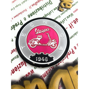 Bouclier en résine Ø 53 mm sur base en aluminium Emblème logo vintage en aluminium VESPA TECNICA 1946 gris et rose à appliquer sur les accessoires VESPA avec adhésif à coller Ø 53 mm