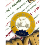 Scudetto Ø 48 mm emblema logo Vintage in alluminio VESPA TECNICA 1946 giallo e avorio da applicare su accessori VESPA con adesivo da incollare Ø 48 mm