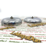 Embellecedor de rueda de aluminio pulido con accesorios de fijación para llantas VESPA y APE de 8", producto artesanal italiano.