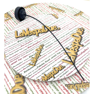 Tapón depósito de combustible completo con varilla y junta para ciclomotor PIAGGIO 50 SI FL2 MIX BOSS calidad importación ro 185412 267617 298988 con varilla calibrada para indicación del nivel de combustible mezcla