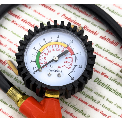 PISTOLA MANOMETRO MISURATORE DI PRESSIONE GONFIAGGIO PNEUMATICI GOMME TARATO DA 0 A 16 BAR  PER TUTTI I VEICOLI VESPA LAMBRETTA APE 50 80 90 125 150 160 180 200 