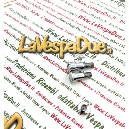 Coppia viti per VESPA 125 Faro Basso VM1T VM2T VN1T VN2T 150 VL1T VL2T VL3T APE AB3T AB4T in metallo con trattamento di cromatura vite fissaggio leve r.o. 610327M vite manifattura italiana