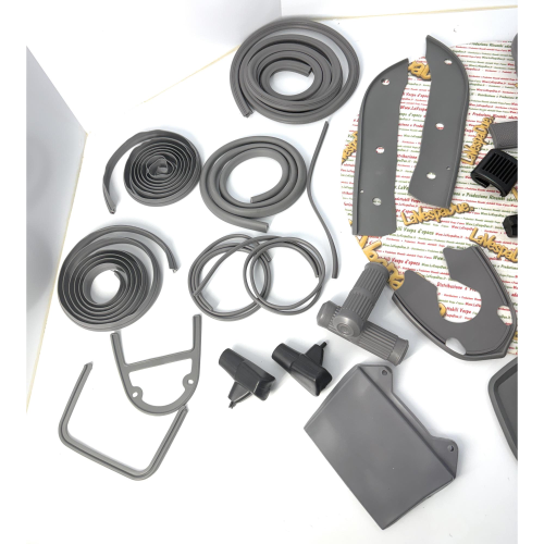 Serie kit parti in gomma grigie restauro LAMBRETTA 125 150 LI SPECIAL SX 175 TV 3° 200 TV SX