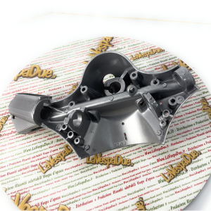Parte fusione inferiore corpo manubrio LML per VESPA PX 80 125 150 200 PE dal 1981 in poi modelli con freno anteriore a tamburo r.o. 563789 244255 2442555