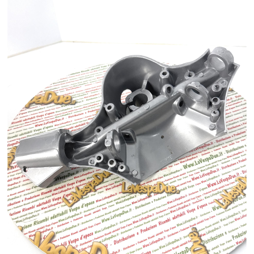 Parte fusione inferiore corpo manubrio LML per VESPA PX 80 125 150 200 PE dal 1981 in poi modelli con freno anteriore a tamburo r.o. 563789 244255 2442555