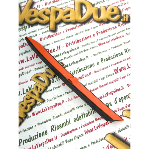 Fregio sinistro bianco per parafango anteriore per VESPA 50 PK XL RUSH dal 1988 al 1989 V5X4T in gomma r.o. 248224