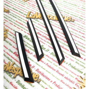 Set 4 fregi bianchi per VESPA 50 PK XL RUSH dal 1988 al 1989 V5X4T modanature in gomma r.o. 248221 248222 248223 248224 per parafango anteriore e sportello posteriore