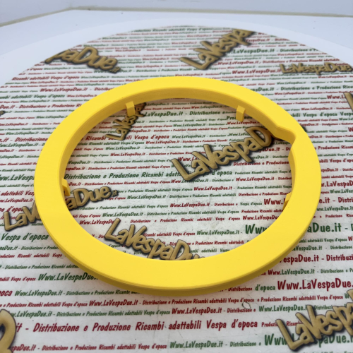Anello Copri dadi ruota cerchio 3D GIALLO Stampato 3D VESPA 50 125 PK XL HP S FL AUTOMATICA PLURIMATIC RUSH N FL2 EFFETTO CARBONIO ottima qualità e resistenza 