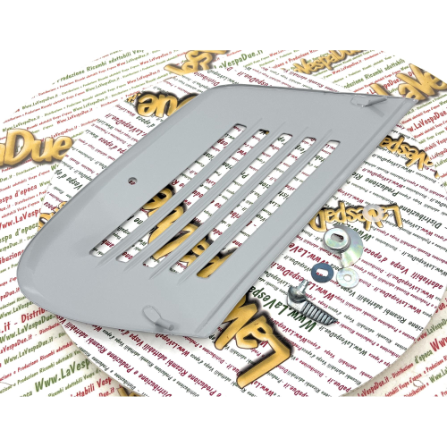 Sportello cofano motore per VESPA 50 90 prima serie tipo piccolo con attacchi verticali dal 1963 al 1965 V5A1T >70239 V5SA1T >11764 V9A1T >19974 scocchino