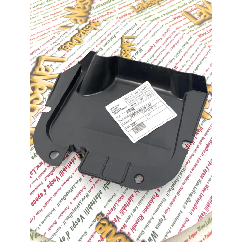 Coperchio telaio vaschetta sotto serbatoio miscela per VESPA   80 125 150 200 V8X1T VNX VLX VSX1