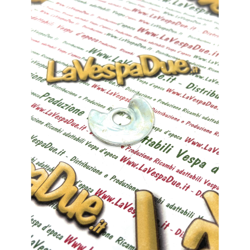 Piattello supporto molla sospensione anteriore VESPA 125 150 180 200 VM2T VN VNA VNB VNC1 VNL VL VB1 VBA1T VBB VBC VS GS VLA GL VLB VBX1 VSD VSE RALLY in metallo zincato