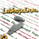 Levetta in alluminio per sportello cofano VESPA 125 VNB3T VNB4T VNB5T VNB6T 150 VBA1T VBB1T VBB2T GL VLA1T VLB1T >25478 r.o. 050262 bauletto sportellino