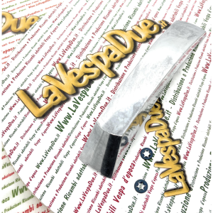 Cresta sul parafango per VESPA 125 150 200 PE PX E ARCOBALENO freno a disco fregio in alluminio lucidato con perni e completa di piastrine elastiche per il fissaggio prodotto italiano