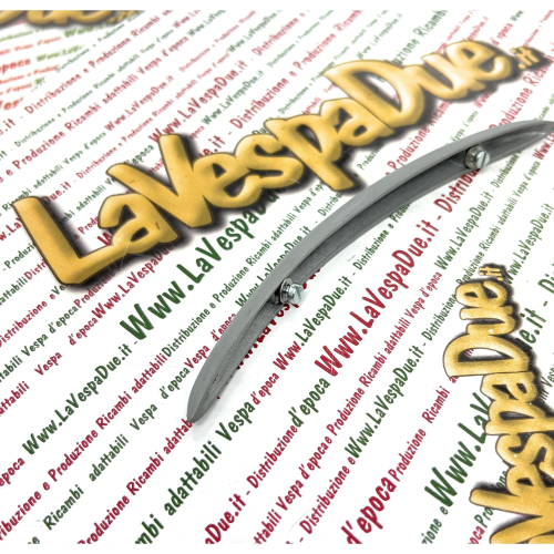 Cresta sul corpo faro al parafango in alluminio completa di viti e rondelle per VESPA 125 VM2T VN1T VN2T r.o. 018215