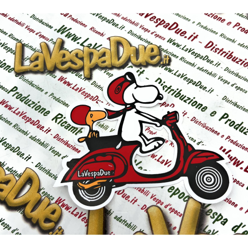 Adesivo pubblicitario SNOOPY e WOODSTOCK in VESPA che guarda a destra per VESPA APE LAMBRETTA ape vespa vintage 
