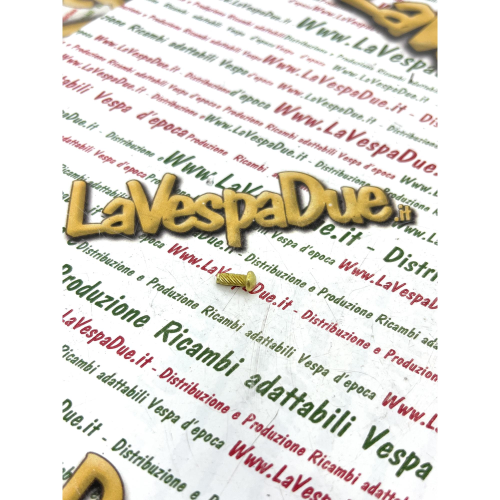 Ribattino ottonato Ø 2.9 x 8 mm coperchio serratura VESPA 50 90 125 150 180 200 N L R SS SUPER SPORT TS RALLY GT SPRINT GL APE rivetto con testa tonda automaschiante autofilettante a martello per fissaggio linguetta r.o. 152099