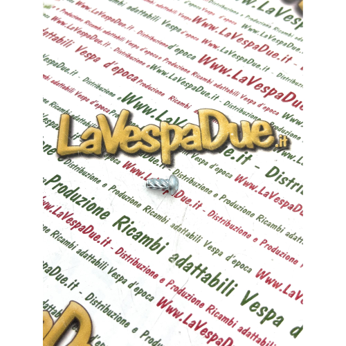 Ribattino zincato Ø 4.2 x 9.5 mm maggiorato coperchio serratura VESPA 50 90 125 150 180 200 N L R SS SUPER SPORT TS RALLY GT SPRINT GL APE PIAGGIO CIAO BOXER SI BRAVO rivetto con testa tonda autofilettante a martello per fissaggio linguetta 