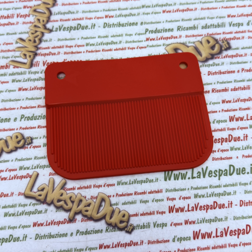 Paraspruzzi posteriore rosso per VESPA 50 125 PK S ELESTART AUTOMATICA r.o. 248312 199258 prodotto italiano