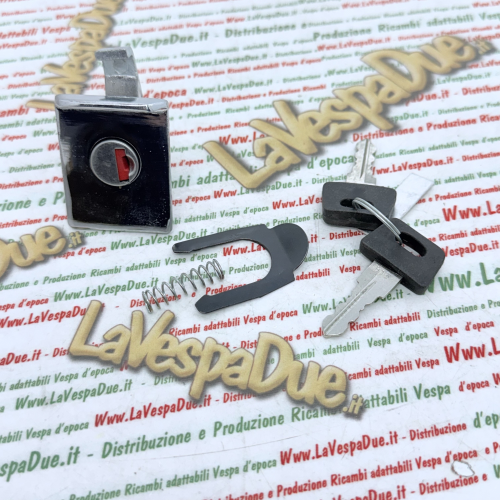 Serratura per bauletto cromata completa per VESPA PX 125 150 200 ARCOBALENO freno a disco completa di molla e piastrina r.o. 198560
