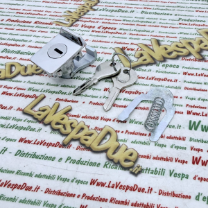 Serratura bauletto cofano cromata con chiave tipo NEIMAN per VESPA 50 80 125 150 160 180 200 PRIMAVERA PX PE SUPER SPRINT RALLY ET3  r.o. 073258