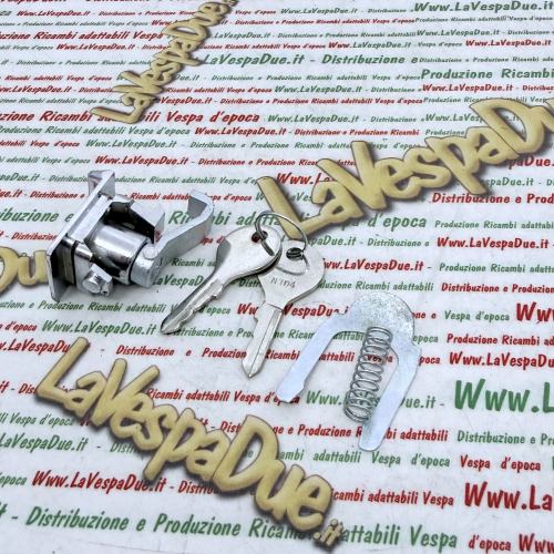 Serratura bauletto cofano cromata con chiave tipo NEIMAN per VESPA 50 80 125 150 160 180 200 PRIMAVERA PX PE SUPER SPRINT RALLY ET3  r.o. 073258
