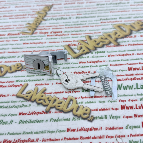 Serratura bauletto cofano cromata con chiave tipo NEIMAN per VESPA 50 80 125 150 160 180 200 PRIMAVERA PX PE SUPER SPRINT RALLY ET3  r.o. 073258