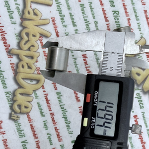 Set di astucci a rulli modifica per VESPA 98 V98 125 V1T A V15T V30T A V33T U VU1T Utilitaria APE 125 modifica per sostituzione dei rulli sfusi perno ruota mozzo anteriore