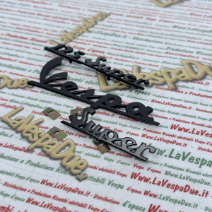 Set kit 3 scritte targhette blu notte per VESPA 125 SUPER VNC1T in alluminio anodizzato anteriore e posteriore prodotto italiano 